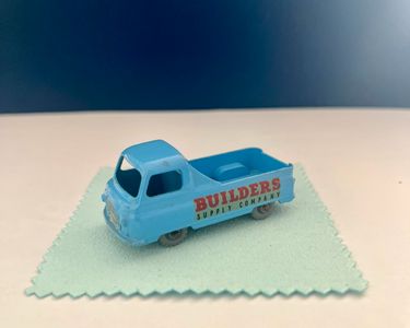 MATCHBOX - 60 - Morris J2 Pick-Up - Roues grise décalques noires - En