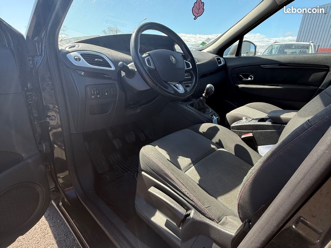 RENAULT SCENIC III dCi 110 FAP eco2 Ovalie (image 10)