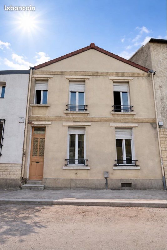 Local commercial 7 pièces 115 m² · à Aubervilliers · 115 m² · 339 000 €