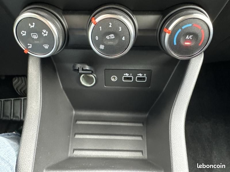 Renault Clio 1.5 dCi 100ch Evolution (image 32)