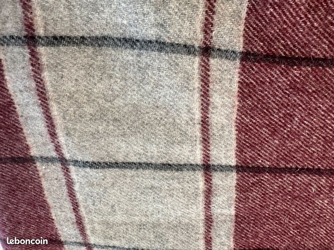 Écharpe beige et bordeaux (image 3)