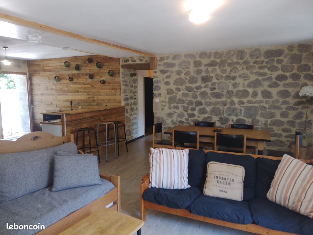 Maison 7 pièces 177 m² · à Valgorge · 177 m² · 180 000 €