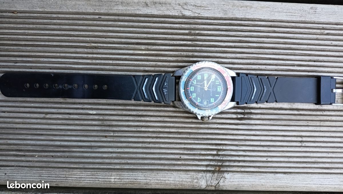 Montre vintage Jean Decret antichoc 17 rubis "skin diver" (image 1)