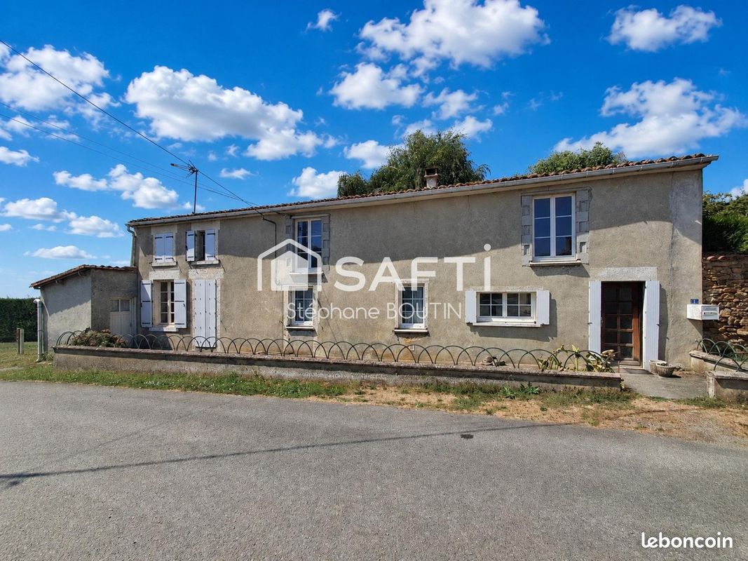 Maison 3 pièces 110 m² · à Mouilleron-Saint-Germain · 110 m² · 100 000 €