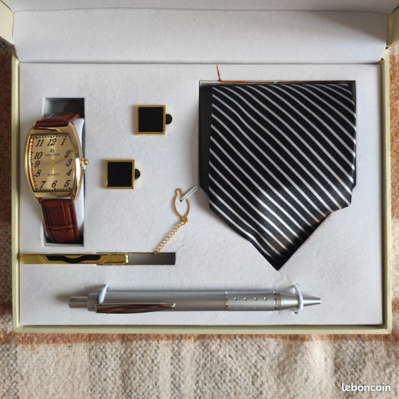 NEUF ! Ensemble original Penguin Munsingwear bracelet et clip cravate