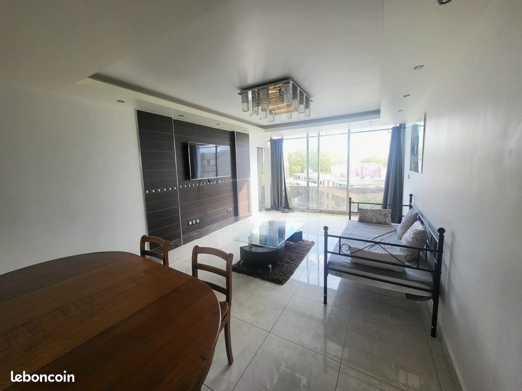 Appartement 5 pièces 88 m² · à Créteil · 88 m² · 365 000 €
