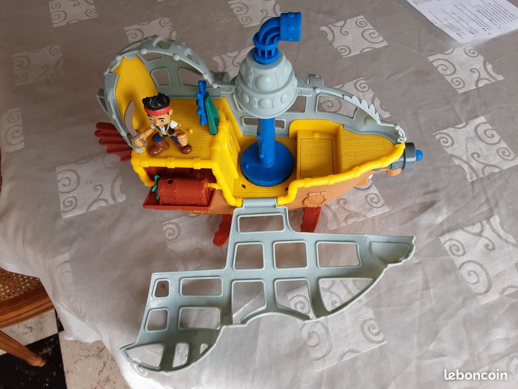 Sous marin Jack et les pirates Disney Fisher-Price (image 6)