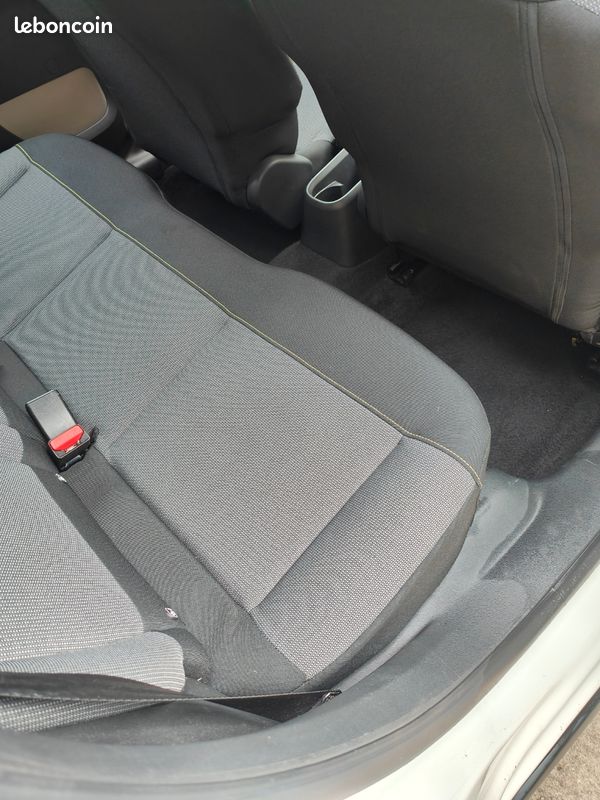 Citroen c3 1.5 blue hdi 100 cv business (image 5)