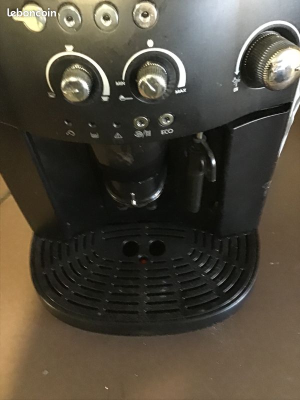 Machine à café delonghi Électroménager
