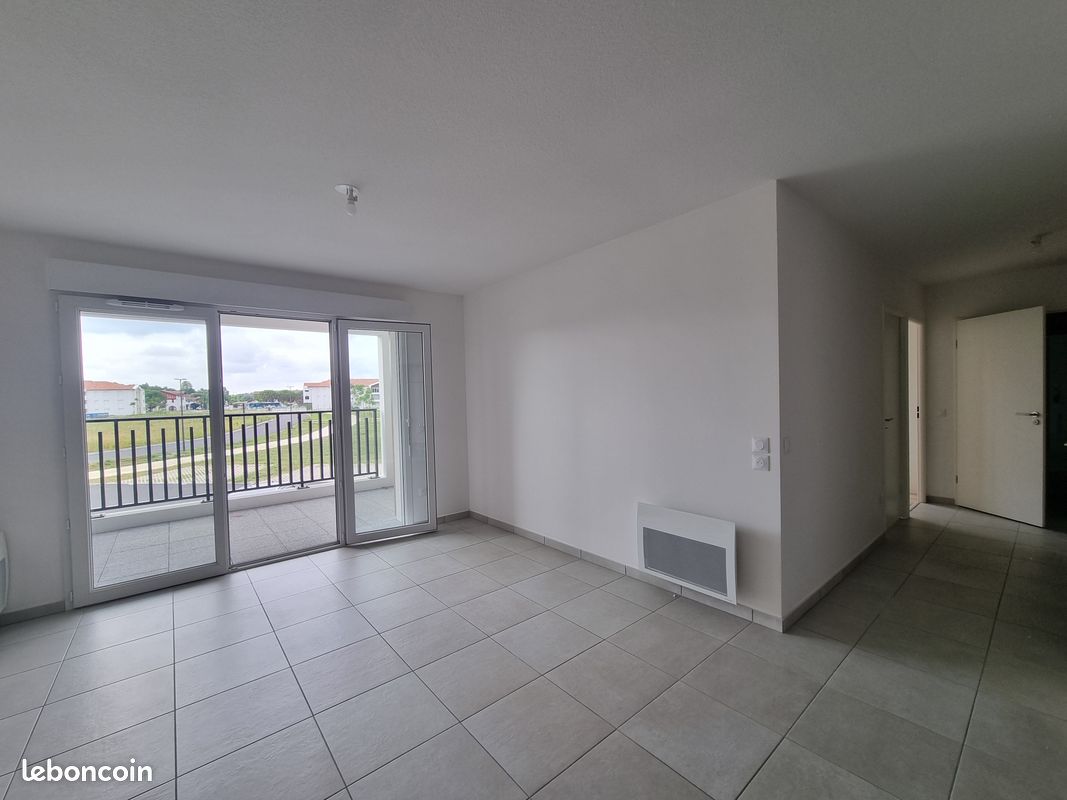 Appartement 3 pièces 56 m² · à Saint-Vincent-de-Tyrosse · 55,8 m² · 850 €