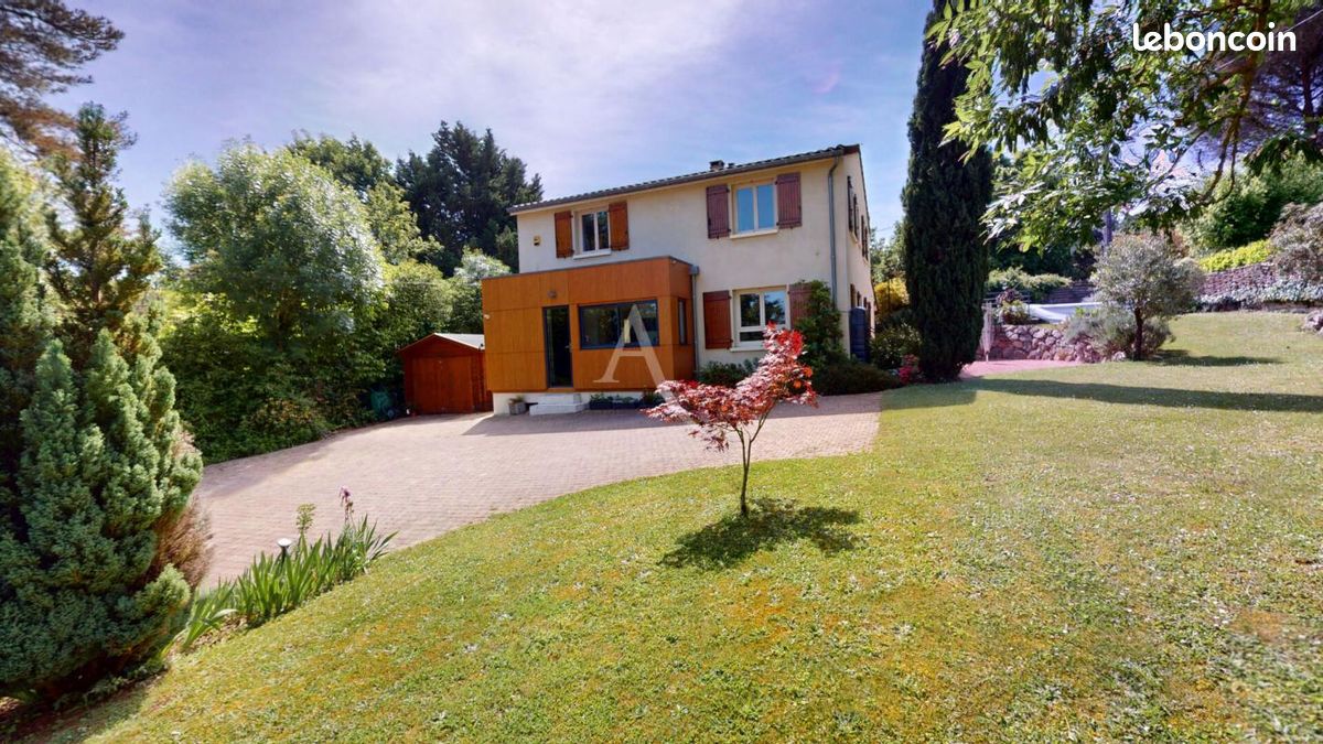 Maison 5 pièces 165 m² · à Montaigut-sur-Save · 165 m² · 430 000 €