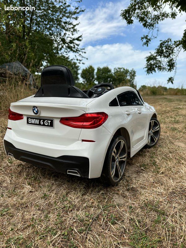 Voiture électrique enfant BMW 6 GT (image 1)