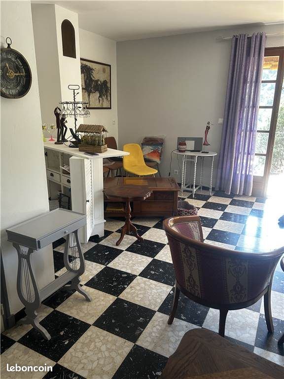 Appartement 3 pièces 104 m² · à Nyons · 104 m² · 780 €