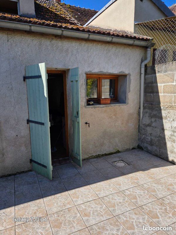Vend maison avec rénovation (image 1)