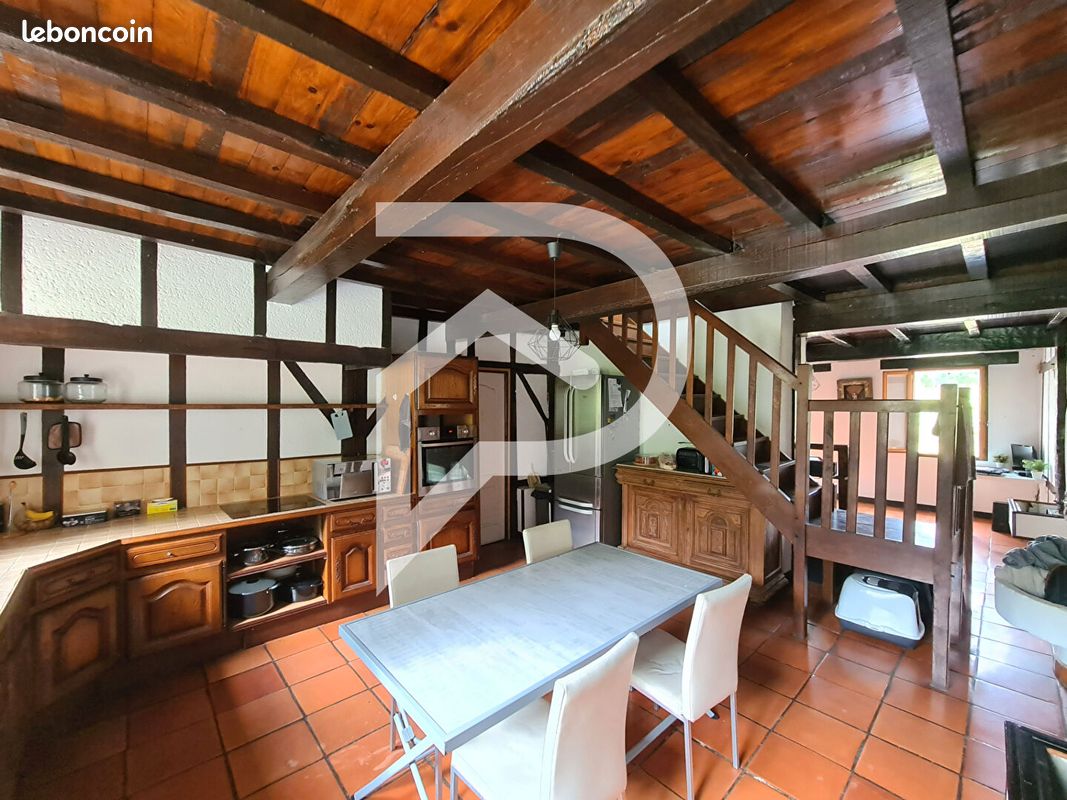 Maison 8 pièces 225 m² - Amou 40330 (image principale 8)