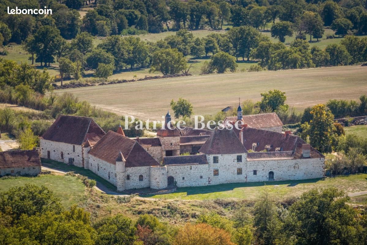 Maison 5 pièces 330 m² · à Montluçon · 330 m² · 1 382 979 €