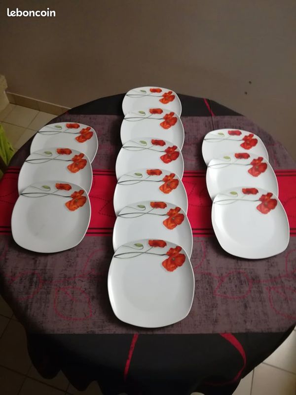 13 assiettes porcelaine décoratives Coquelicot (image 1)