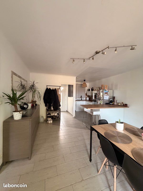 Maison 5 pièces 115 m² · à Pouzauges · 115 m² · 1 000 €