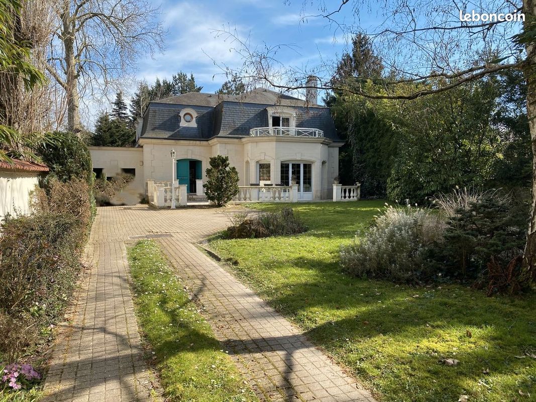 Maison 6 pièces 208 m² · à Le Raincy · 208 m² · 990 000 €
