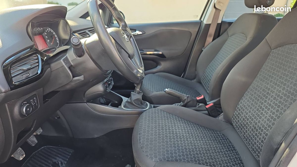 Opel Corsa 1.4 90 Edition (image 27)