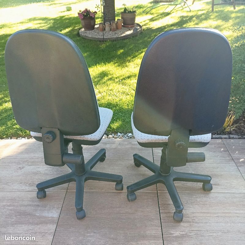 Fauteuil de bureau gris (image 3)