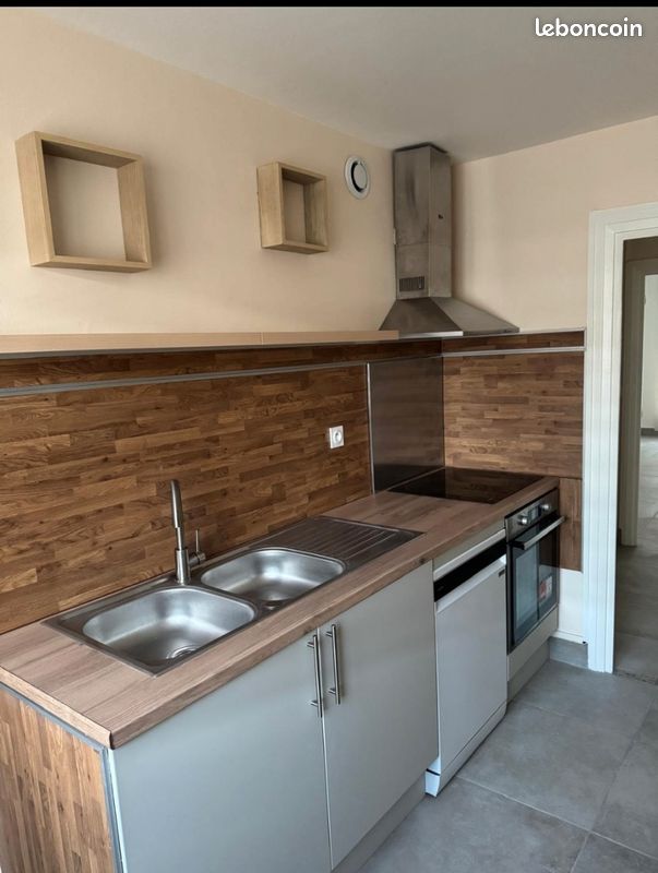 Appartement 3 pièces 77 m² · à Vénissieux · 77 m² · 177 000 €