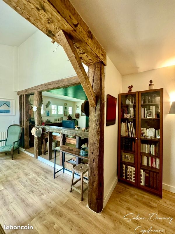 Maison 10 pièces 300 m² - Orègue 64120 (image principale 4)
