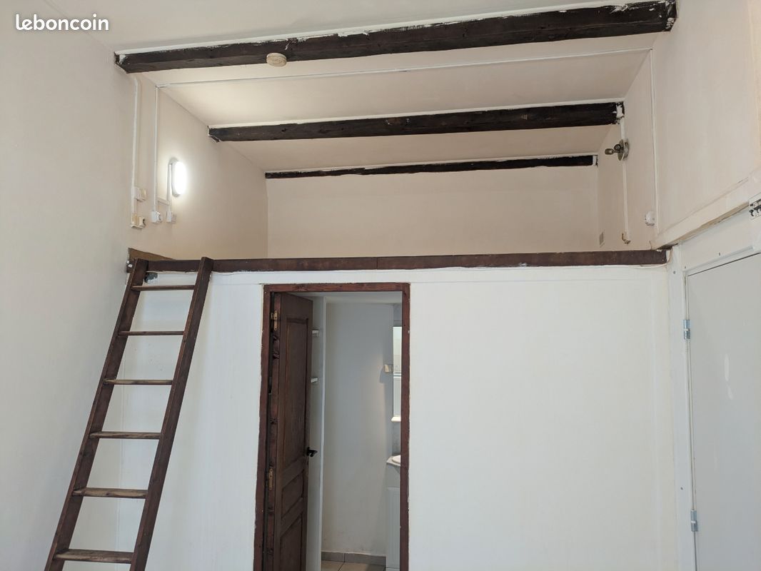 Appartement 1 pièce 17 m² · à Marseille · 17 m² · 450 €