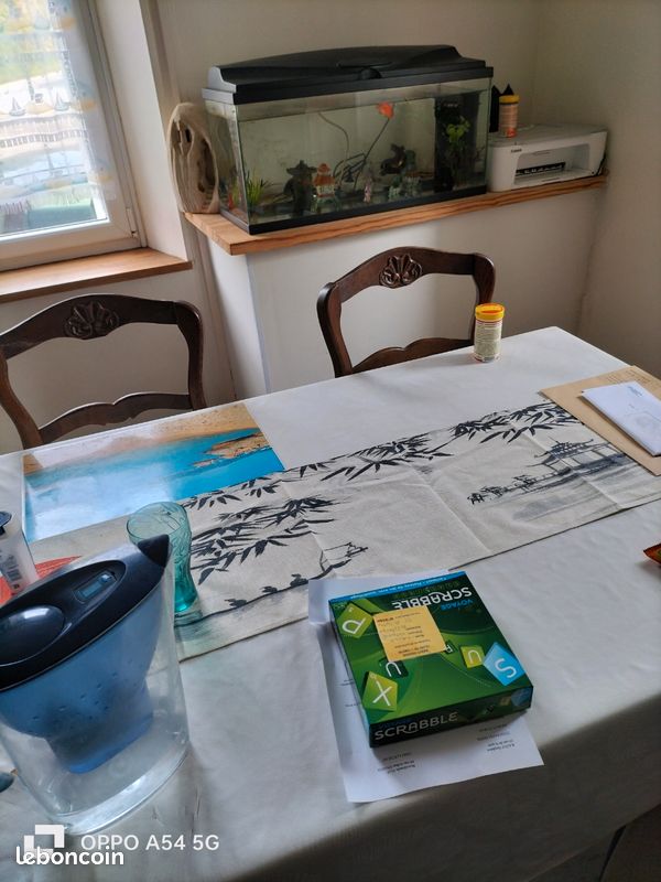 Chaise de table (image 1)