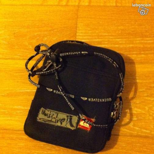 Sacoche Quiksilver noir (image 1)