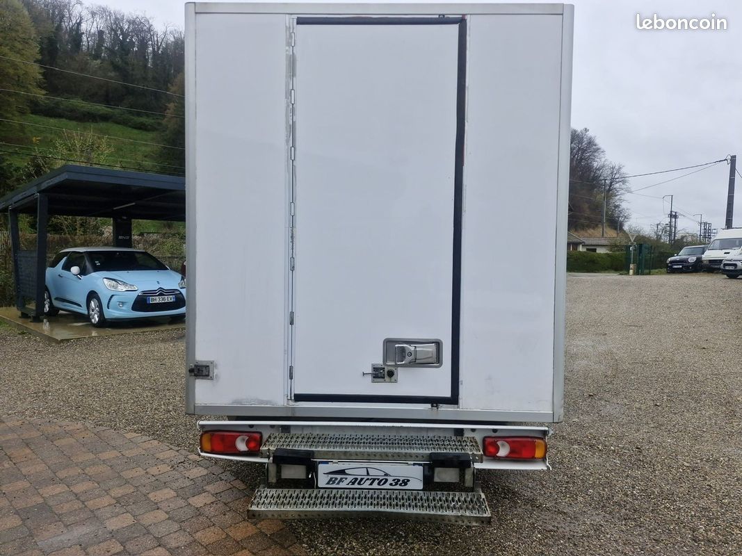 10000 HT BOXER 2.0HDI 130cv FRIGO NEGATIF/POSITIF ROUTE / SECTEUR moteur 120000KM 2014 1°MAIN REPRISE POSSIBLE (image 5)