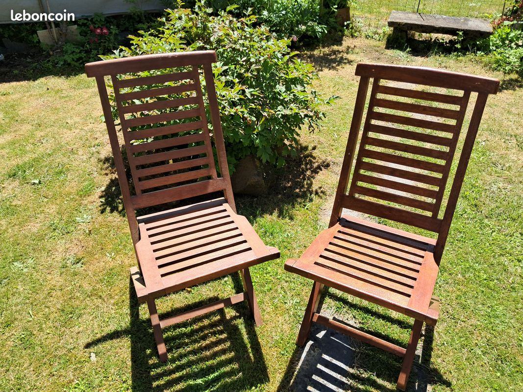 Chaise en teck (image 1)