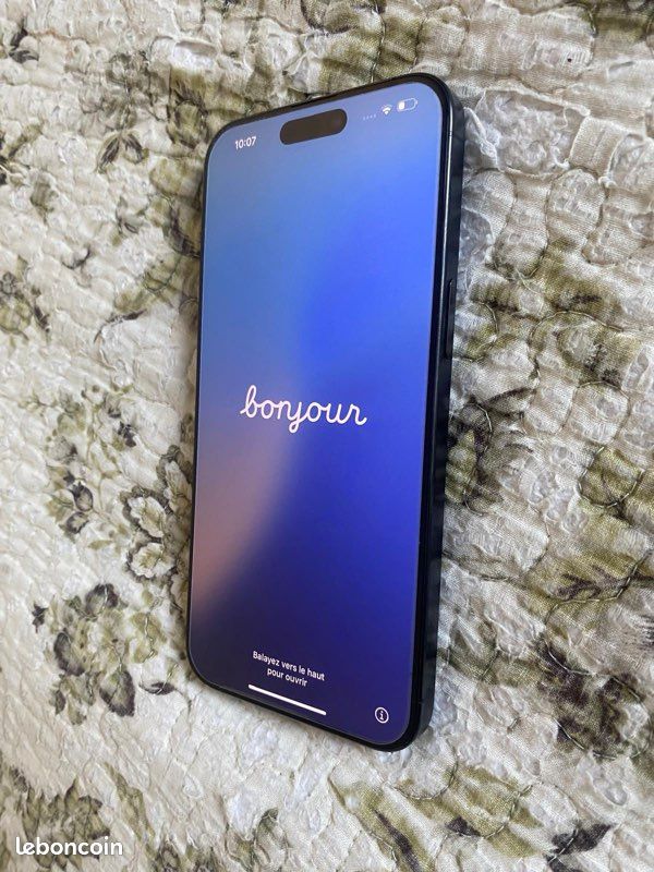 IPhone 15 pro Max tout neuf (image 2)