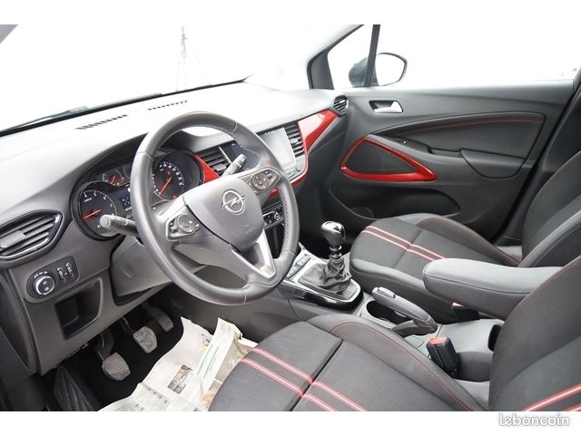 Opel Crossland GS Line 1.2 Turbo 110 ch BVM6 (image 12)