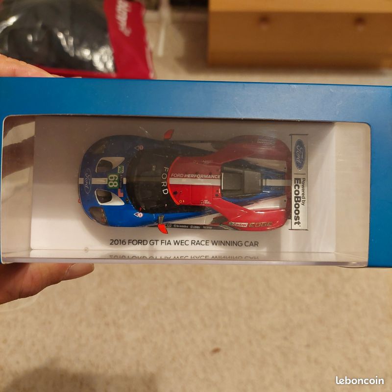 Spark Ford gt winner 24h Mans 2016 (image 1)