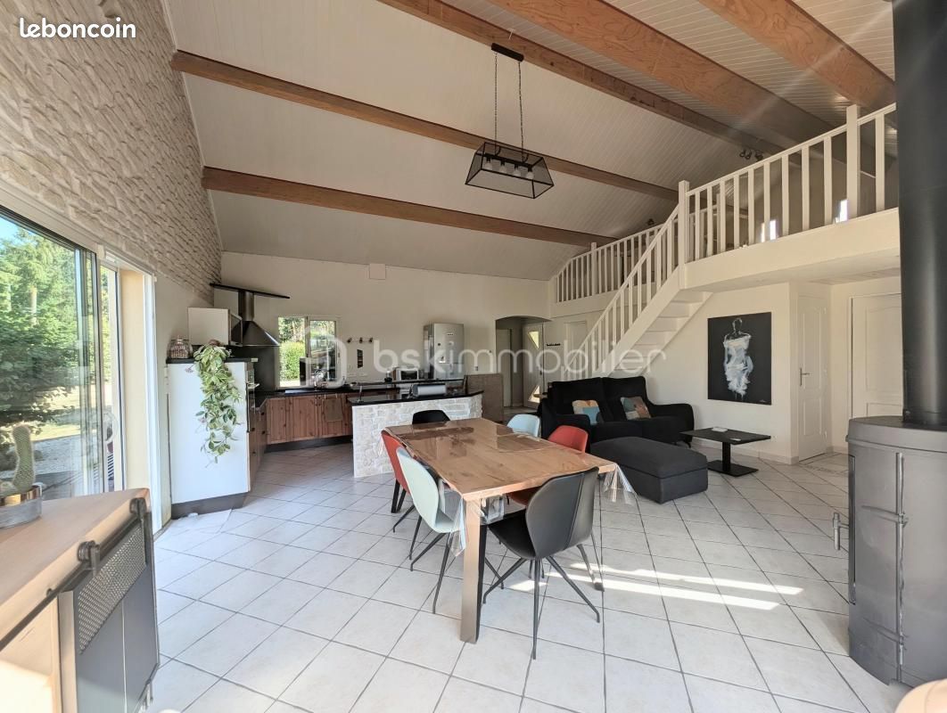 Maison 5 pièces 105 m² · à Saint-Julien-de-Concelles · 105 m² · 310 000 €