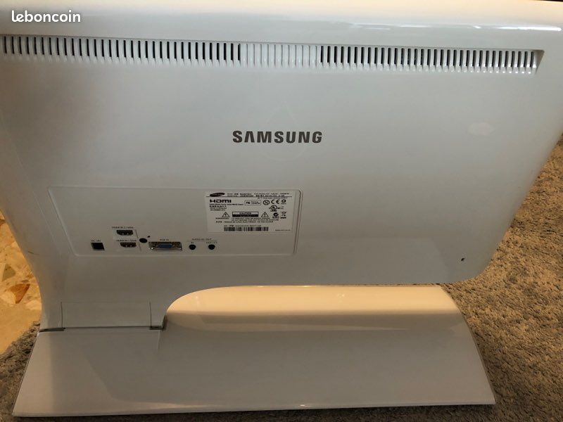 Écran LED monitor Samsung 24 pouces full HD (image 4)