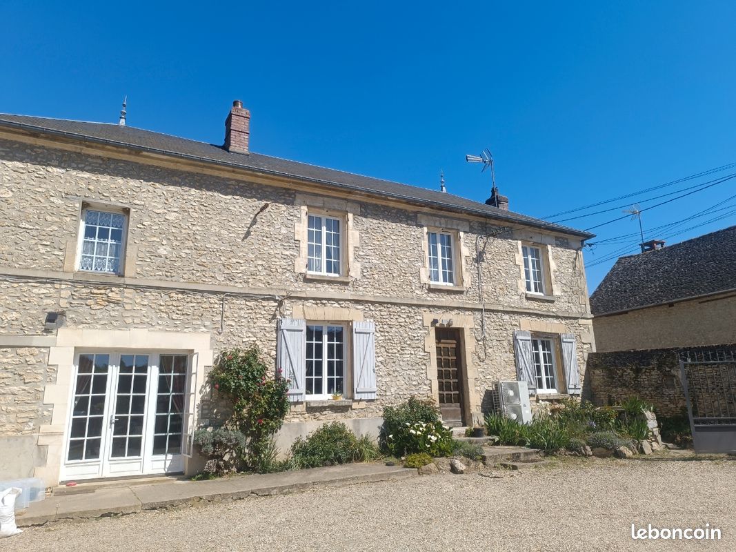 Maison 8 pièces 200 m² · à Boury-en-Vexin · 200 m² · 400 000 €