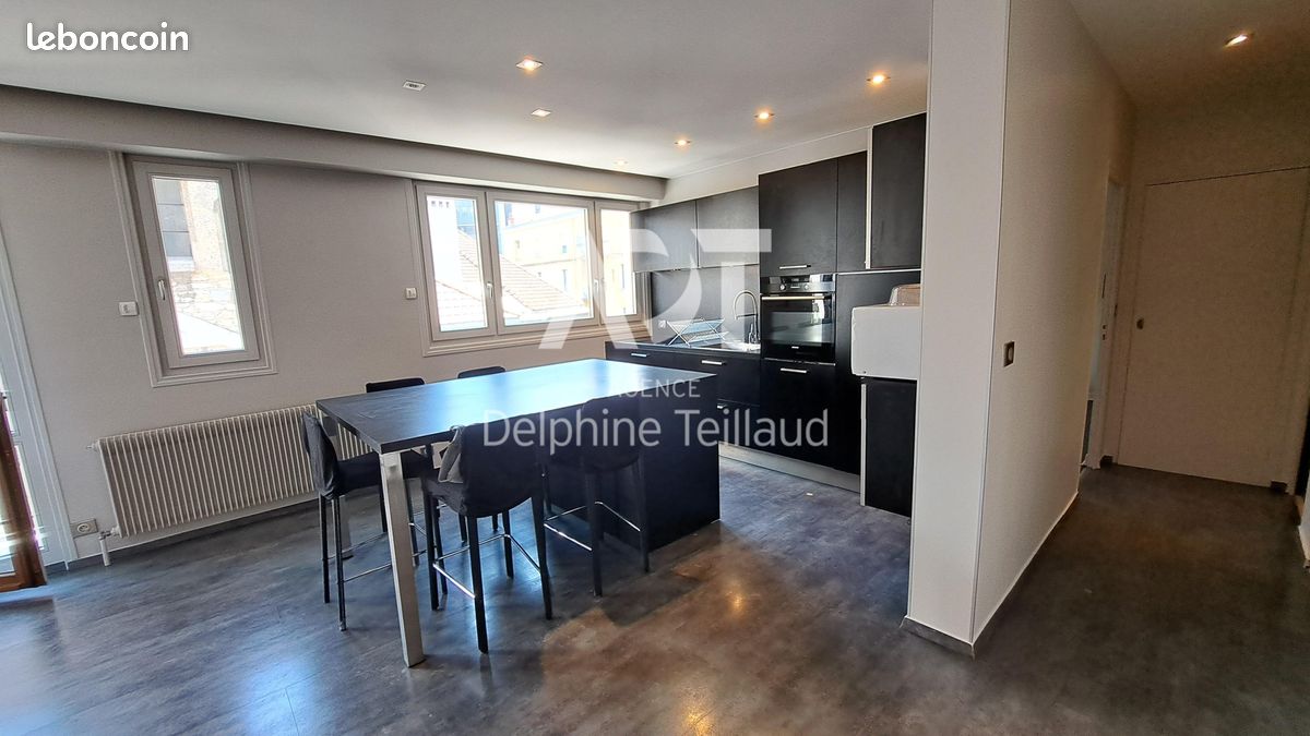 Appartement 2 pièces 57 m² · à Grenoble · 57 m² · 899 €