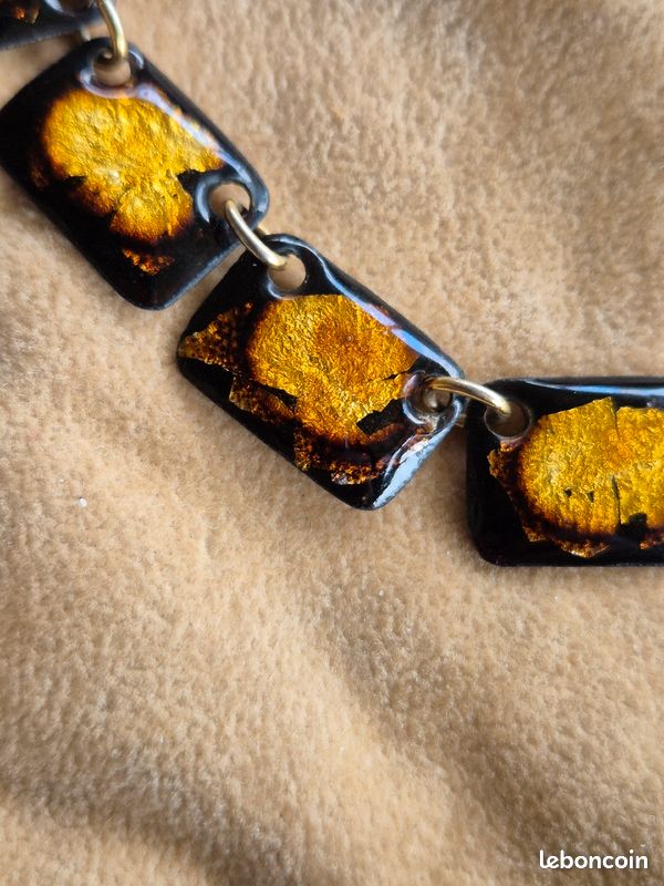 Collier en véritables Émaux (image 1)
