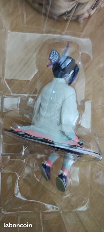 Figurine Sega Kimetsu no Yaiba Shinobu Kocho Perching (image 4)