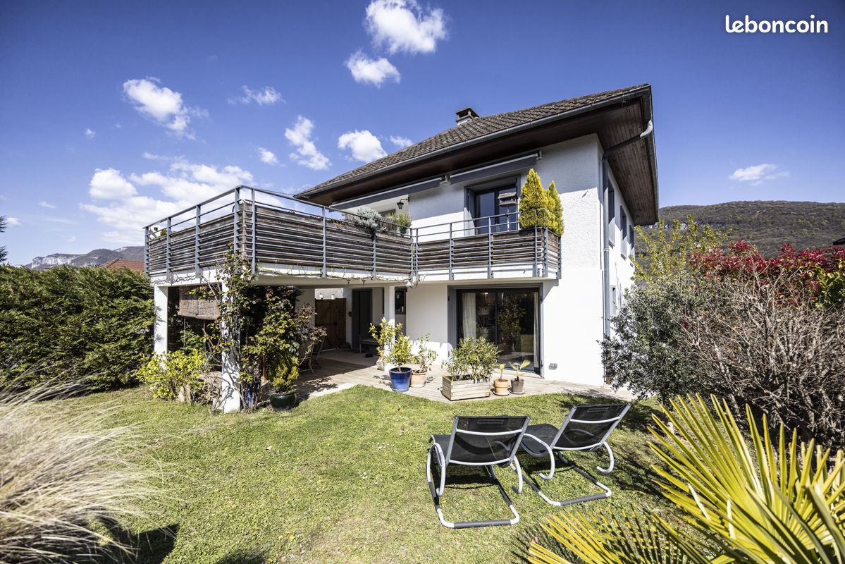 Maison 7 pièces 140 m² · à Brison-Saint-Innocent · 140 m² · 749 000 €