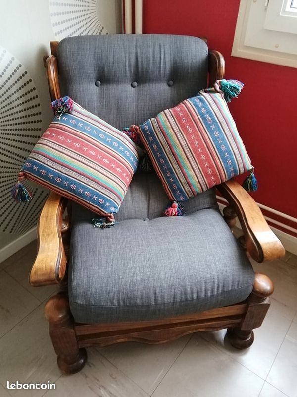 Fauteuil en bois massif tres bon etat (image 1)