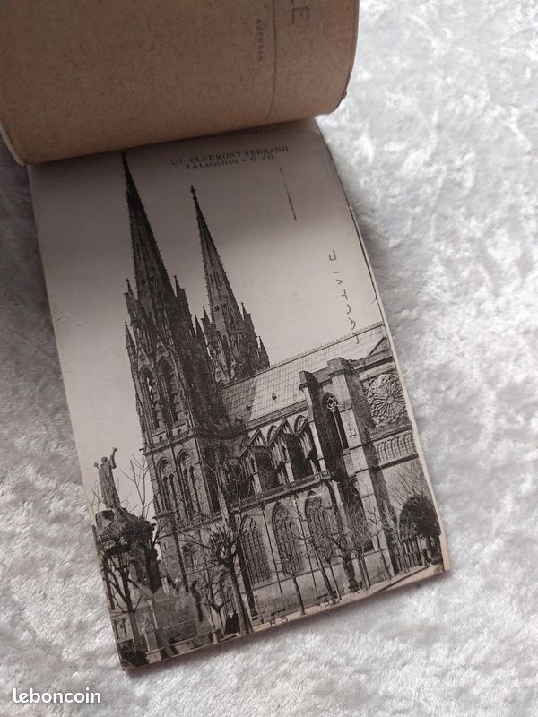 Clermont Ferrand et Royat 63 - carnet Souvenir 12 (/12) cartes cpa (image 3)