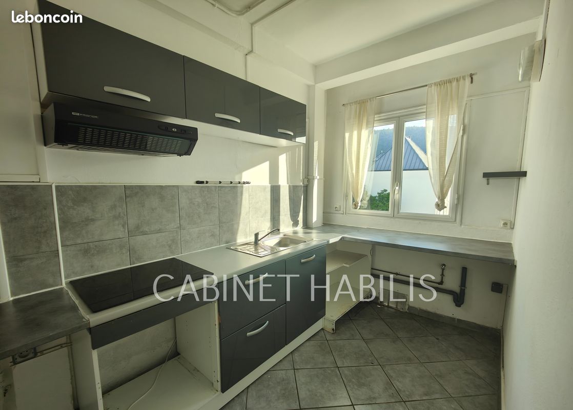 Appartement 3 pièces 56 m² · à Saint-Denis · 56 m² · 950 €/mois