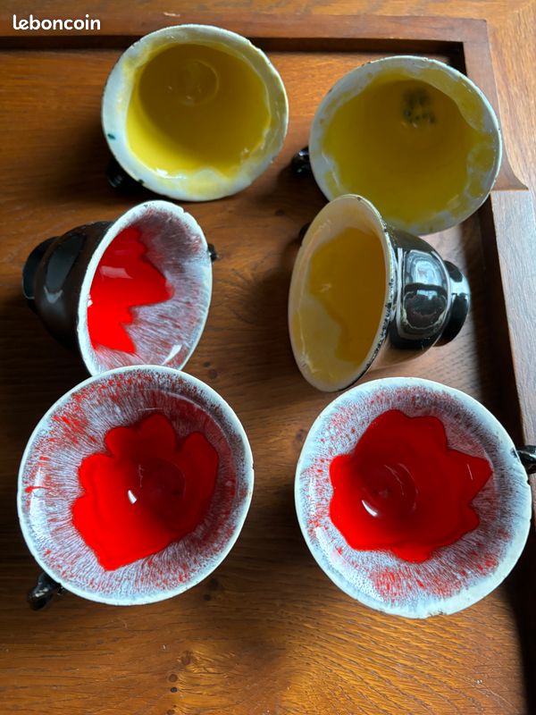 6 Tasses vintage colorées (image 2)