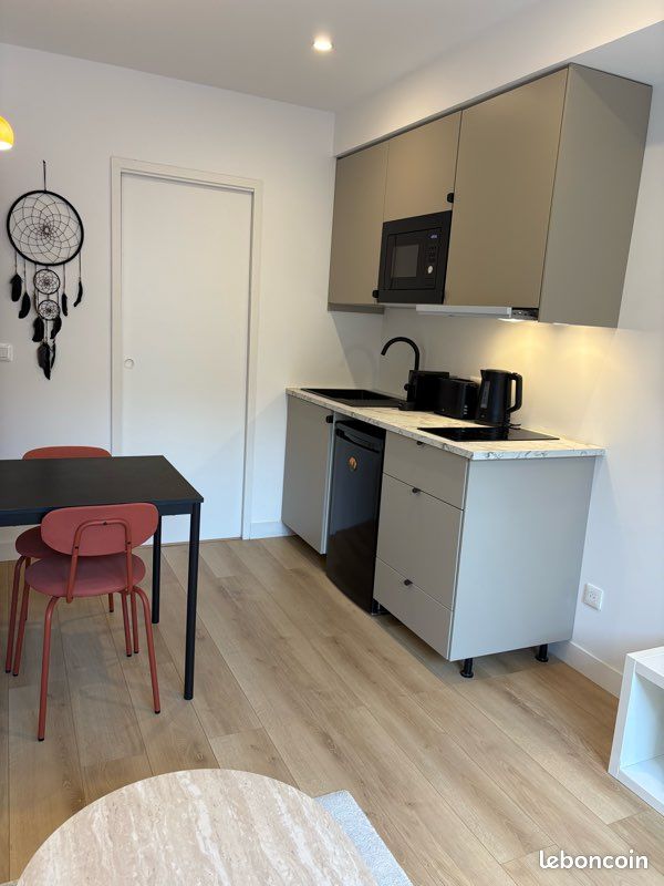 Appartement 1 pièce 20 m² · à Aix-en-Provence · 20 m² · 890 €