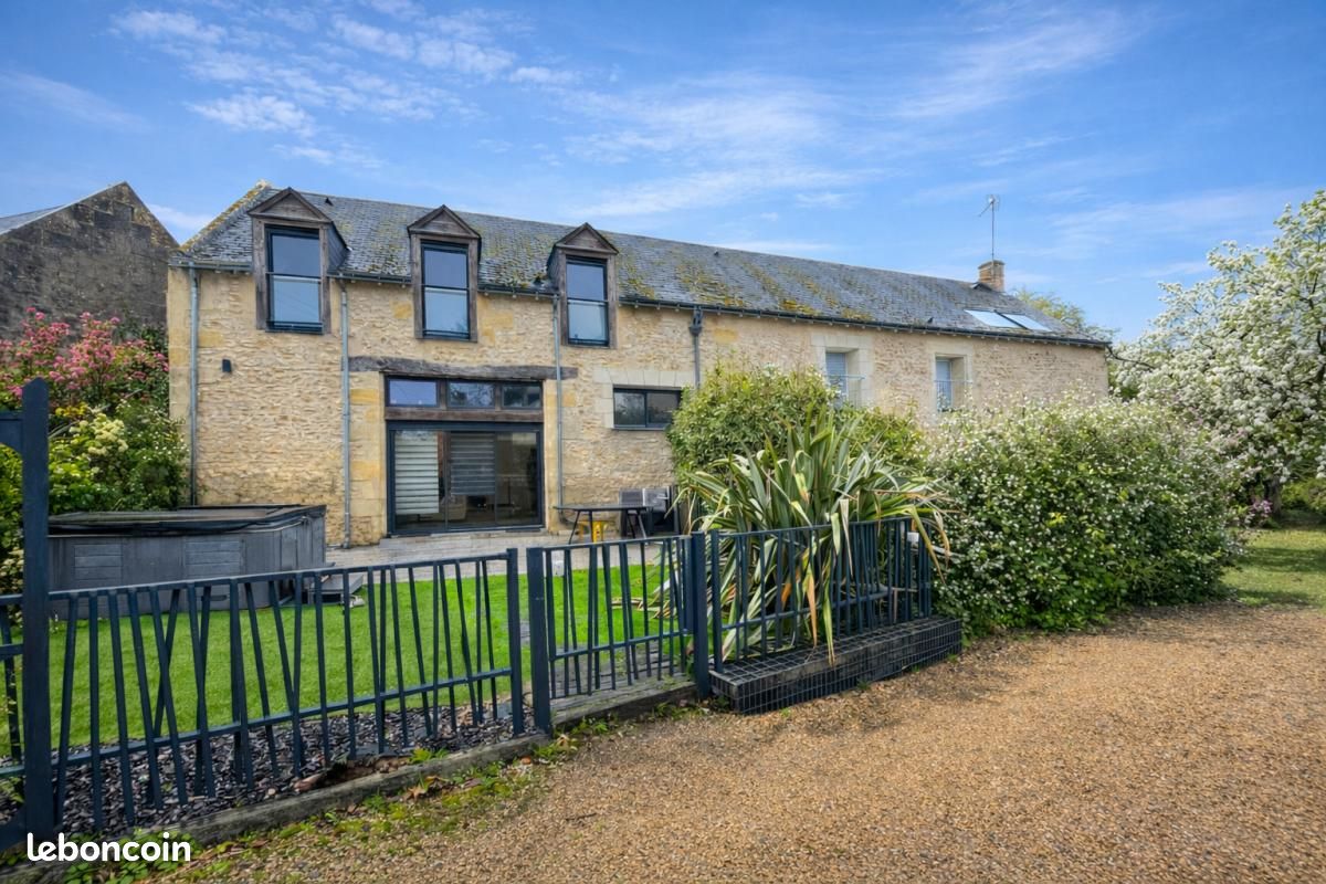 Maison 9 pièces 290 m² · à Azay-le-Rideau · 290 m² · 598 500 €