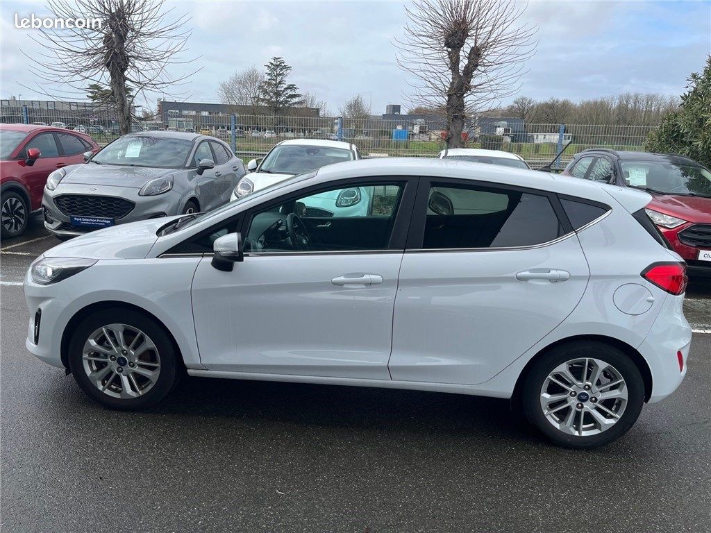 Ford Fiesta VII 1.0 FLEXIFUEL 95 CH S&S BVM6 Titanium Business (image 1)