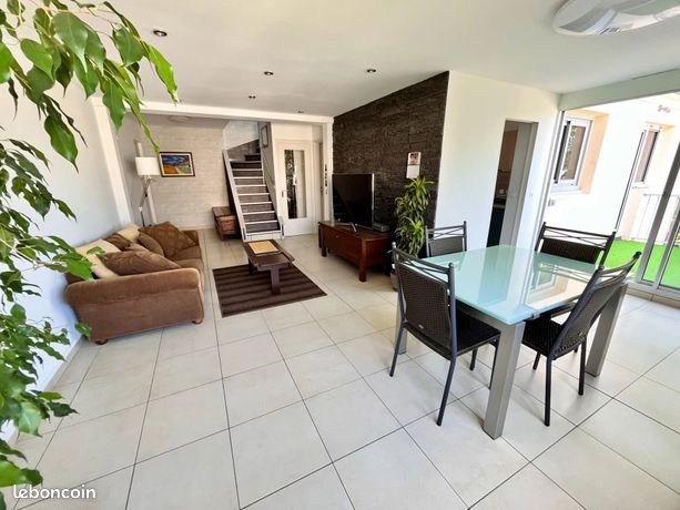 Duplex 5 pièces 102 m²